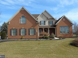 3304 Muirfield Dr, Chambersburg, PA