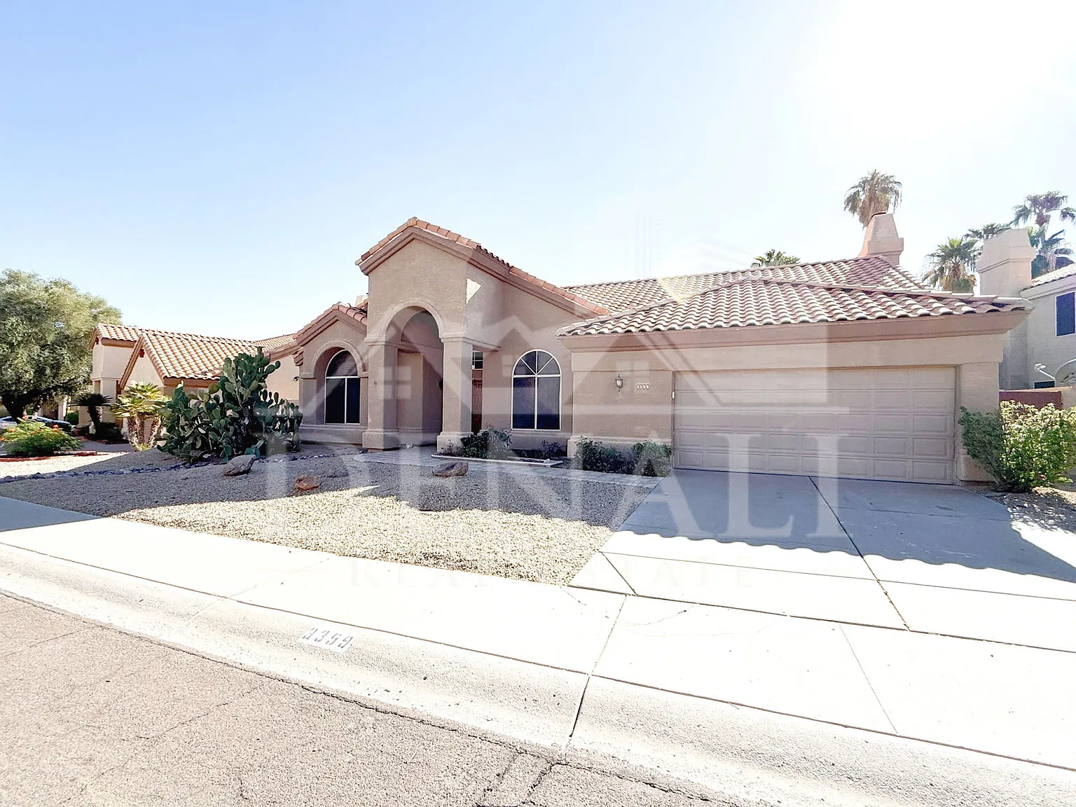 3 bed, 2.0 bath, 2356 sqft, $2,895 — Photo 3