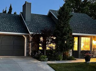 574 E 700 N, Centerville, UT 84014