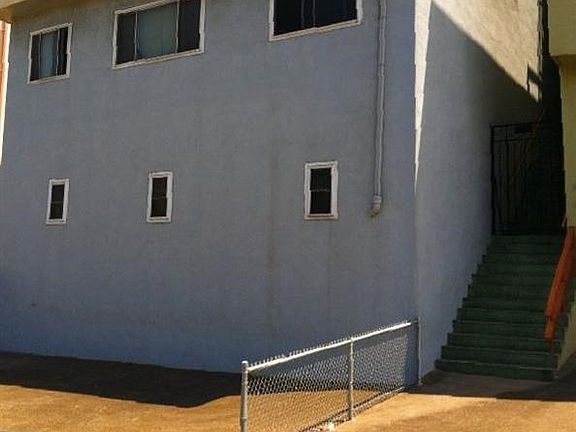 2nd image of 100 Terra Vista Ave