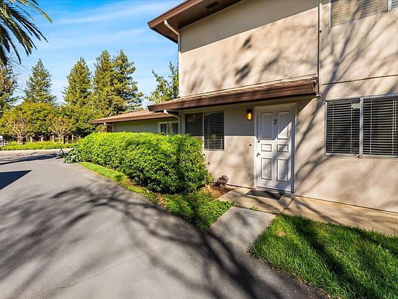 5th image of 1730 Fremont Ct APT 2