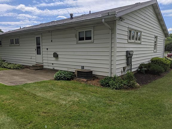 3rd image of 1709 Olive Ct