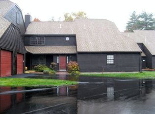 79 Stacey Cir, Windham, NH 03087