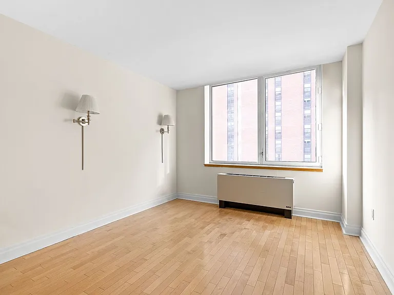 1760 2nd Ave #9F — Photo 9