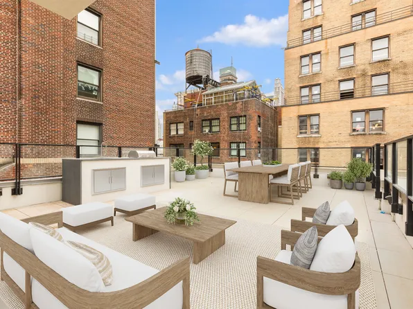 46 East 65th Street image 10 of 18