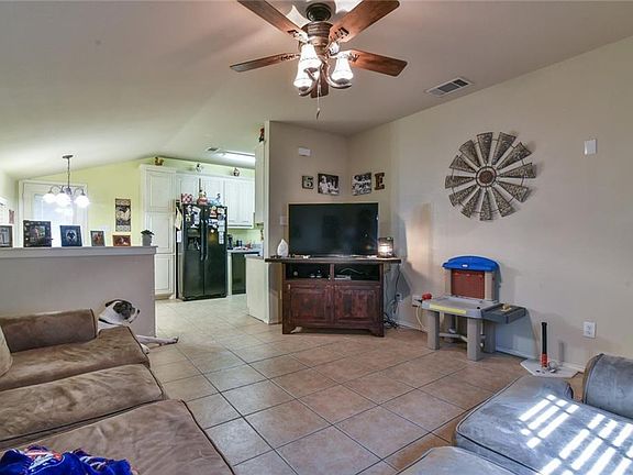 2nd image of 522 Berryhill Dr