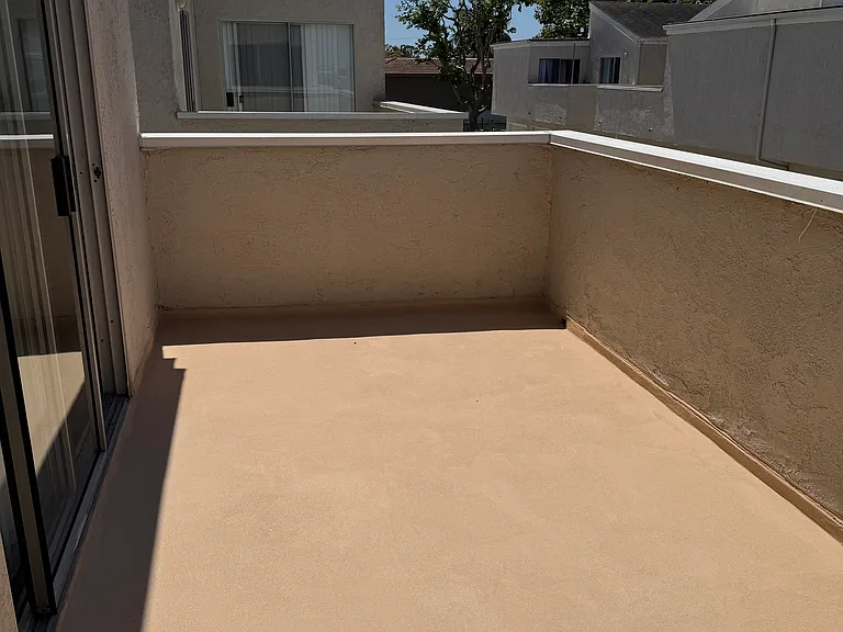Huntington Harbour Villas — Photo 33