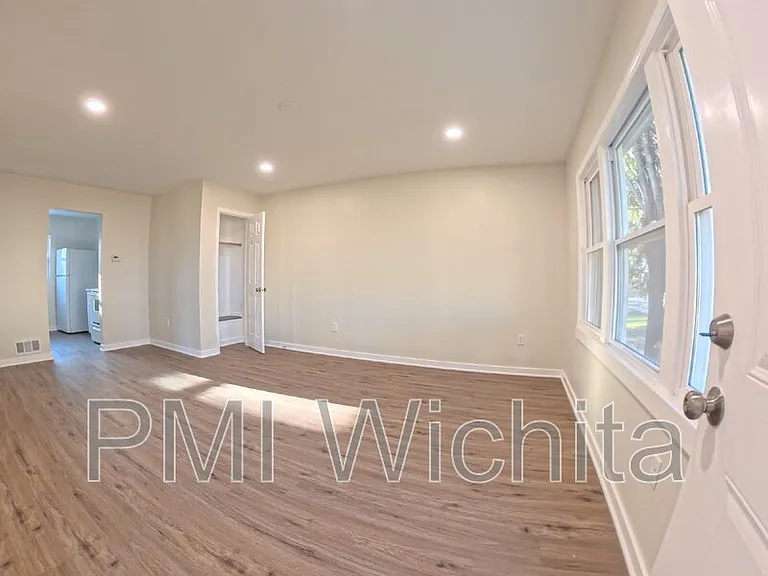6165 E Boston St — Photo 3