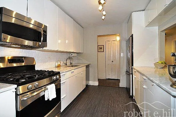 Sold by Robert E. Hill  | media 18