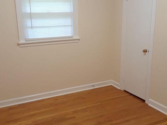 5th image of 1510 Benson Ave