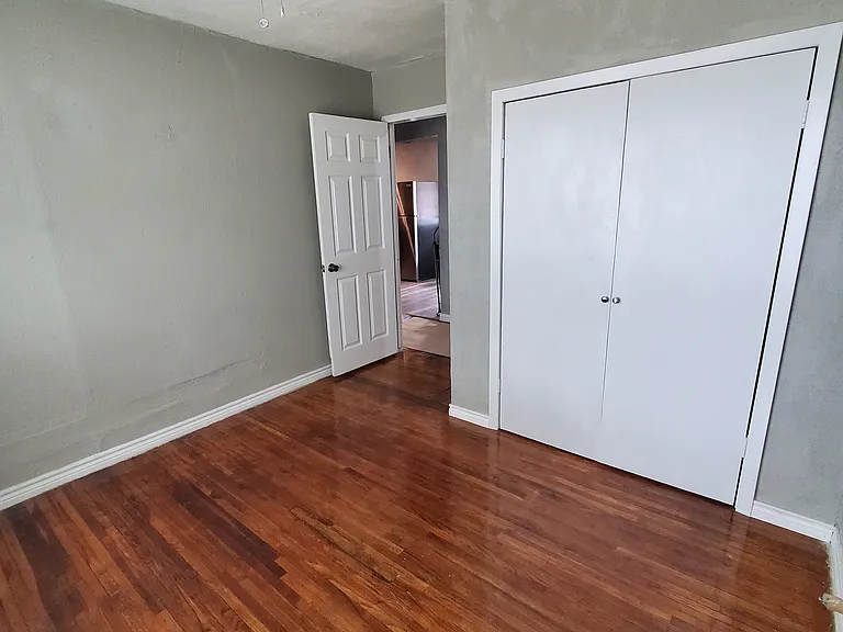 1742 Morales St — Photo 5