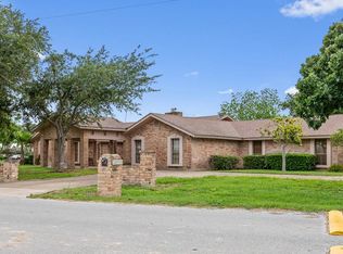 1811 Lion Lake Dr N, Weslaco, TX 78596