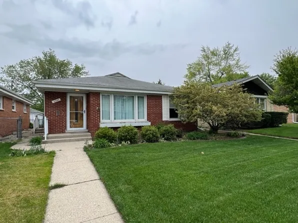 5349 W Greenleaf St, Skokie, IL 60077