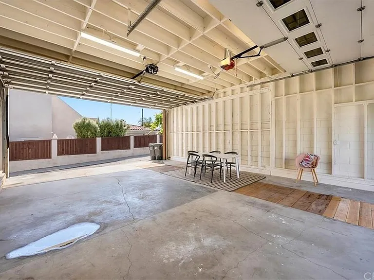 912 Ynez Ave — Photo 16