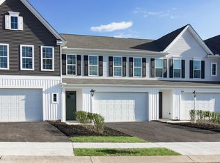 2226 Red Fox Dr, Hummelstown, PA 17036