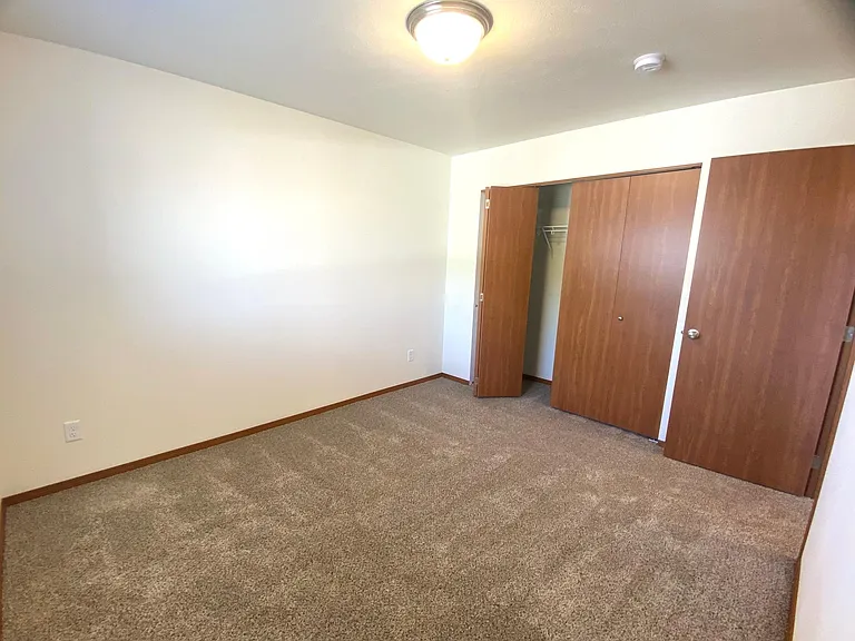 2311 N Bessie Rd — Photo 16