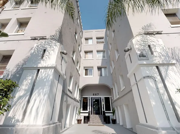 Chateau Carondelet, 667 S Carondelet St #408, Los Angeles, CA 90057