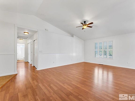 3rd image of 2267 Penguin Dr