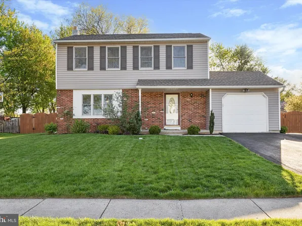 468 Cheswyck Dr, Harleysville, PA 19438