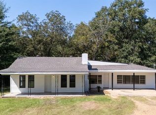 6715 Springhill Rd, Ball, LA 71405