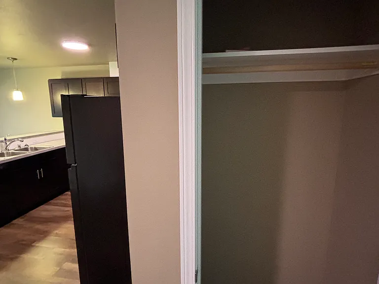 633 Hansen St SE #A — Photo 31