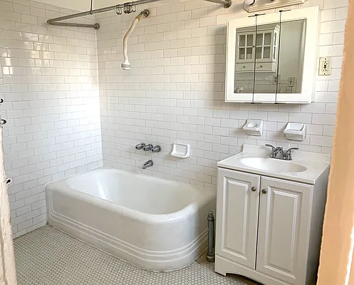 Rented by Daniel Gale Sotheby's International Realty | media 19