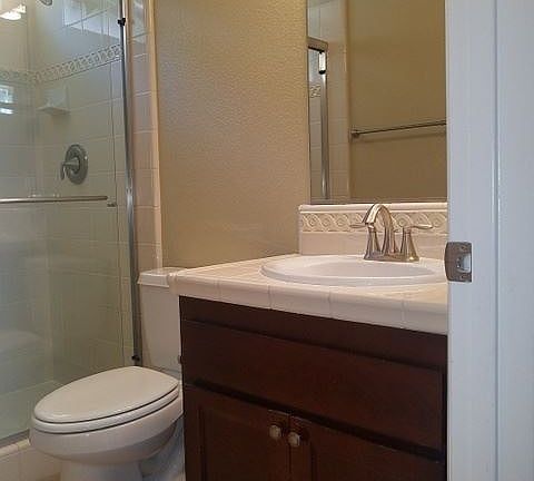 2nd image of 2372 Eastwood Dr