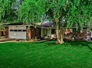 601 W Valley West Dr, Rogers, AR 72756