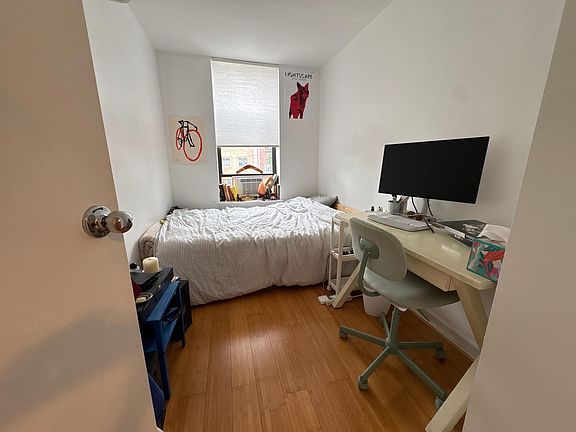 3rd image of 1928 Pacific St APT 2F