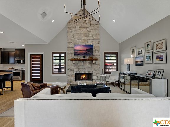 3rd image of 1227 Gruene Valley Cir
