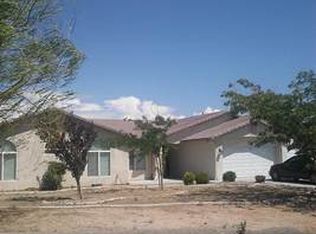 7011 Rio Vista Dr, Hesperia, CA 92345