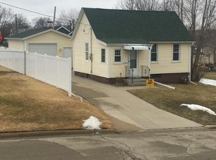 317 22nd Ave, Naplate, IL 61350