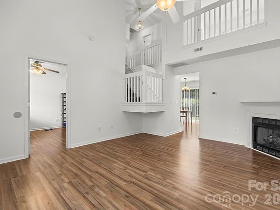 3rd image of 14327 Tranters Creek Ln
