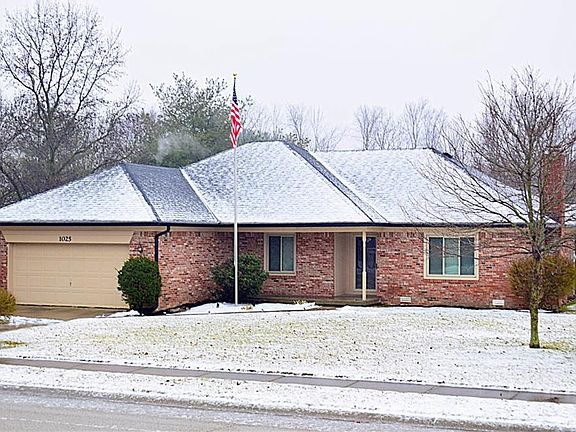 3rd image of 1025 Cedar Glen North Dr