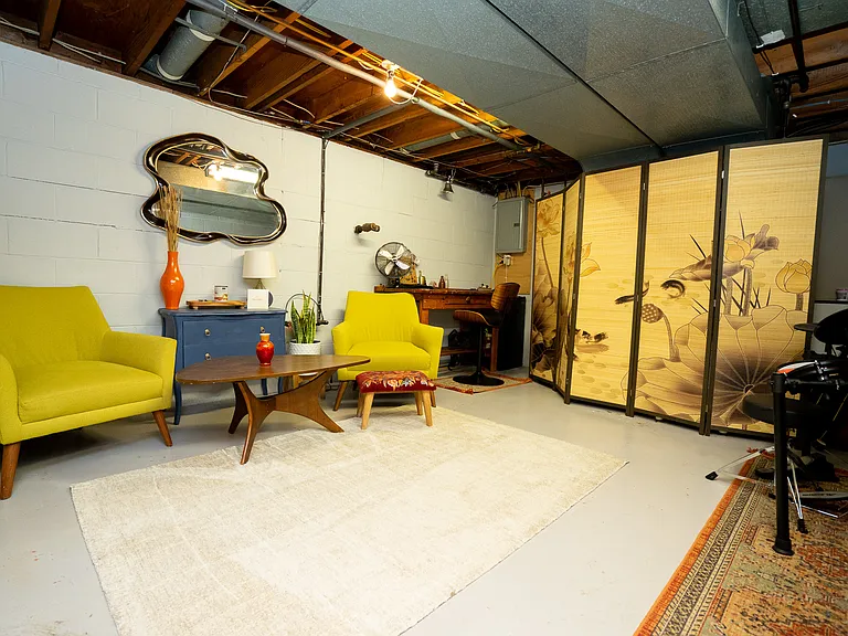 Hood Dr — Photo 22