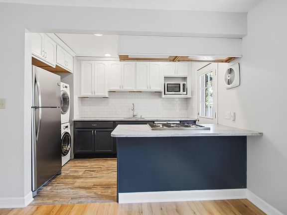 5th image of 7 Doughty St APT B