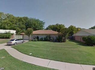 1905 Avalon Ln, Arlington, TX 76014