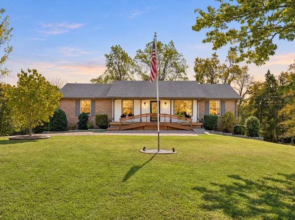 489 Page Dr, Mount Juliet, TN 37122