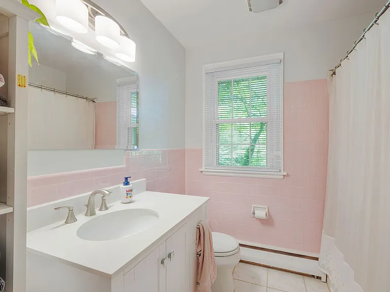 9508 Newhall Rd — Photo 32