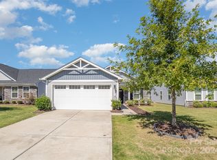6041 Bellastead Dr, Charlotte, NC 28214