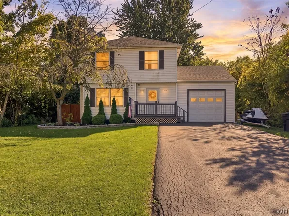7715 4th Ave, Niagara Falls, NY 14304
