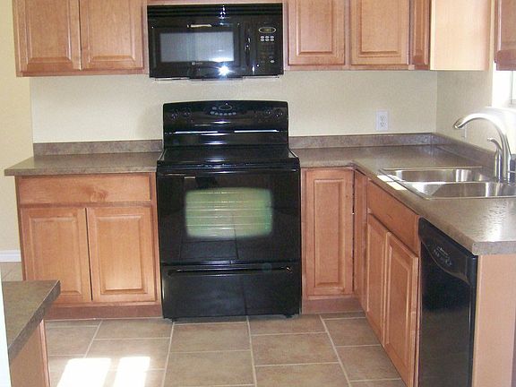 2nd image of 2105 Mimosa Dr
