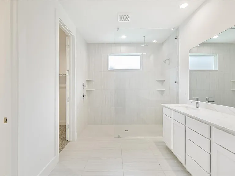 218 Springfield Terrace Ct — Photo 30