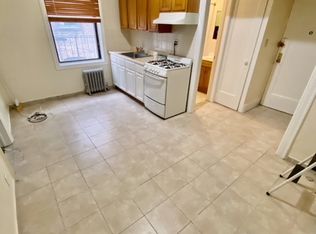 30-89 34th St #3, Astoria, NY 11103