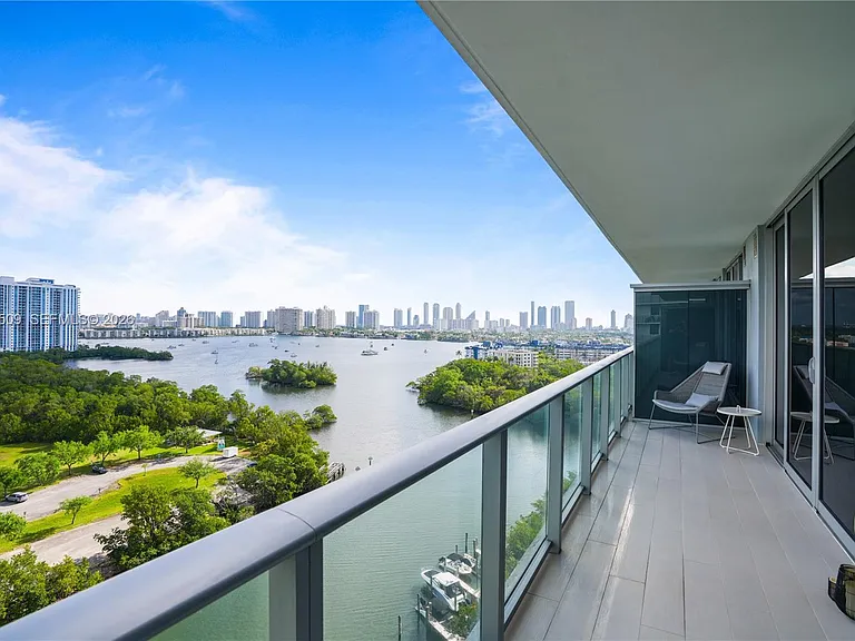 16385 NE Biscayne Blvd #1402 — Photo 27