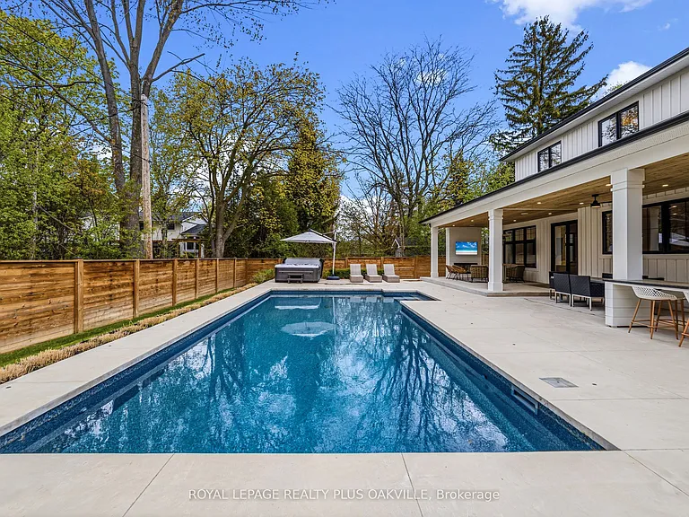 2057 Salvator Blvd — Photo 46