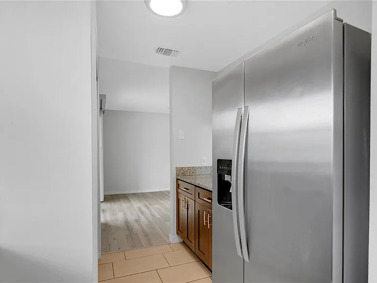 4100 Pershing Pointe Pl #3 — Photo 11