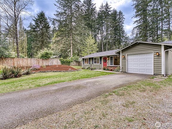 2nd image of 14122 97th Avenue NW