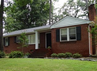 10224 Dakins Dr, North Chesterfield, VA 23236