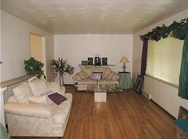2nd image of 120 Westminster Dr